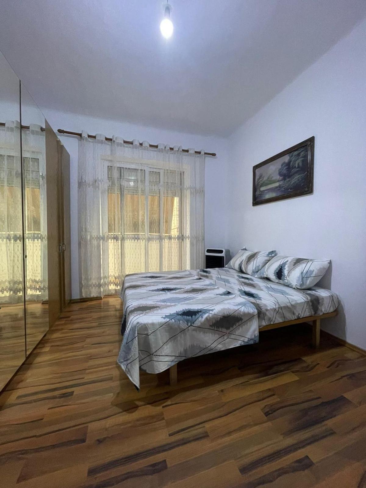 E&b Cosy 2 * Tirana