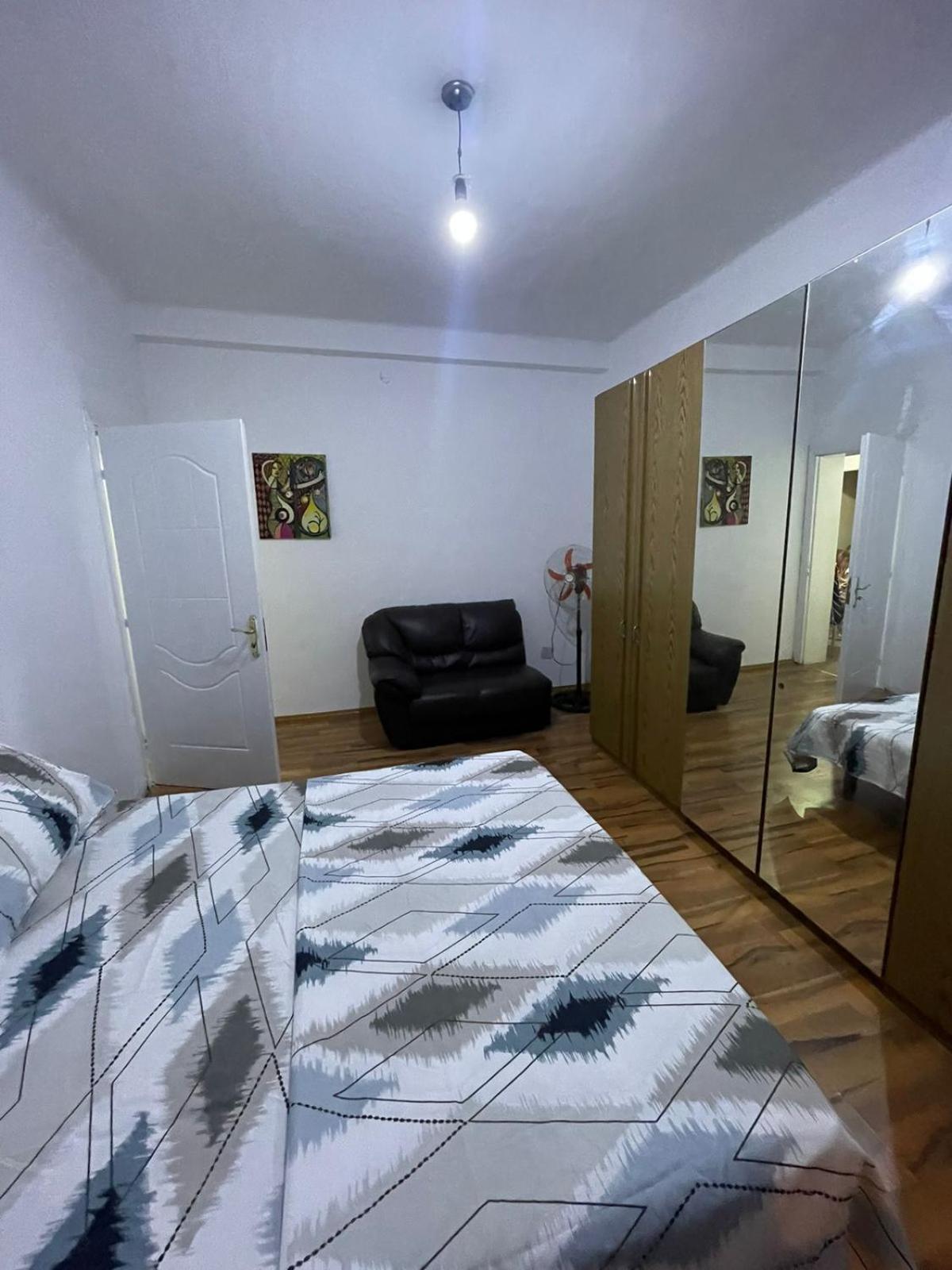 E&b Cosy 2 Apartment Tirana